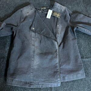 DG2 women’s black denim jean jacket